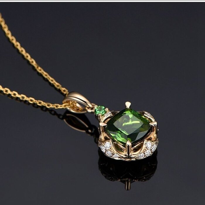 Trendy Bohemian Green Crystal Prong Set Pendant Necklace Ladies Necklace Austrian Rhinestone Inlaid Necklace Sliding Pendant – Bild 3