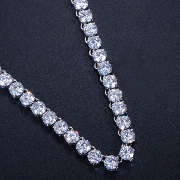 CWWZircons Luxury Sparkling 0.6 CM Big Carat Cubic Zirconia Crystal Round Choker Necklaces For Women Jewelry Party  CP044