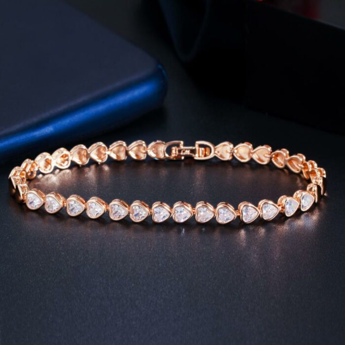 CWWZircons Elegant Chic 585 Gold Color Cute Love Heart Shape CZ Tennis Bracelet Bangle for Women Best Friends Jewelry Gift CB239 – Bild 4