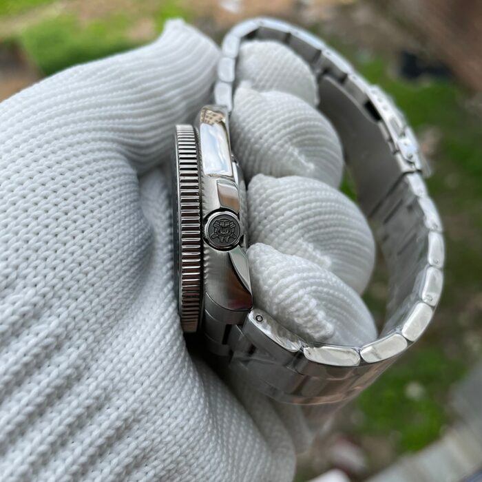 44mm Steeldive Taucheruhr mit Keramiklünette & Datumsanzeige: Leuchtende Zifferblätter & NH35 Automatikwerk – Bild 3