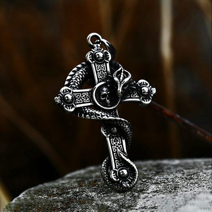 "Gothic Skull Cross Halskette aus Edelstahl - Punk Biker Men Skull Dragon Necklace Jewelry - Geschenkidee für Gothic Jewelry Fans!" – Bild 2