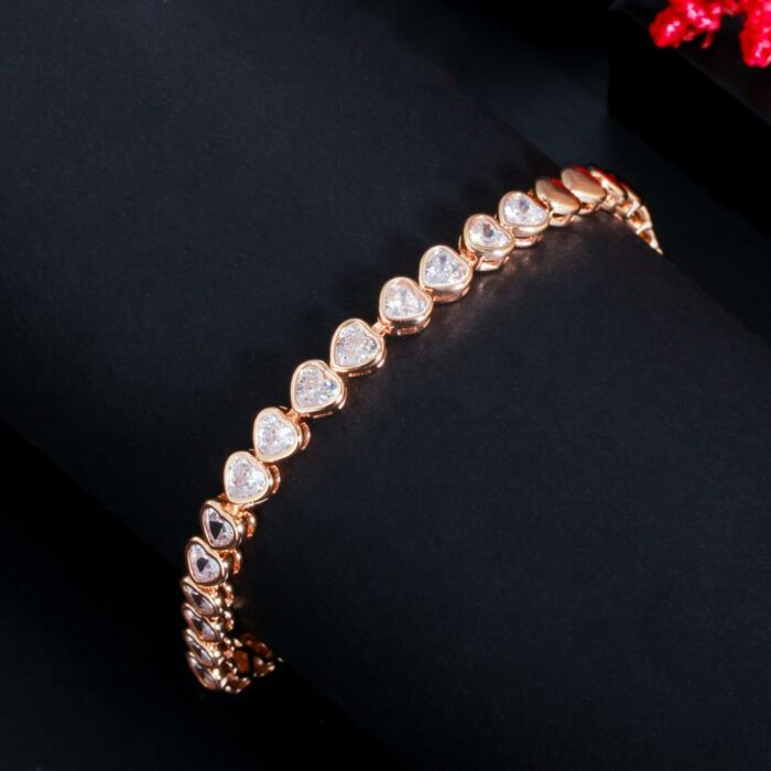 CWWZircons Elegant Chic 585 Gold Color Cute Love Heart Shape CZ Tennis Bracelet Bangle for Women Best Friends Jewelry Gift CB239 – Bild 5