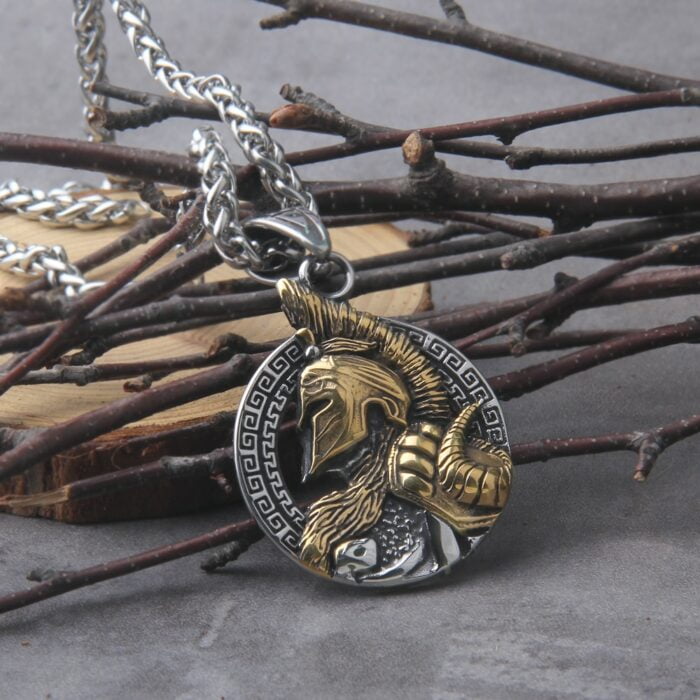 Never Fade Sparta Helmet  pendant necklace with wooden box as men gift – Bild 3