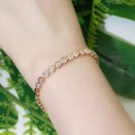 CWWZircons Elegant Chic 585 Gold Color Cute Love Heart Shape CZ Tennis Bracelet Bangle for Women Best Friends Jewelry Gift CB239 – Bild 2