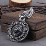 Never Fade Men stainless steel Wolf head norse viking pendant necklace vikings wooden box as christmas gift