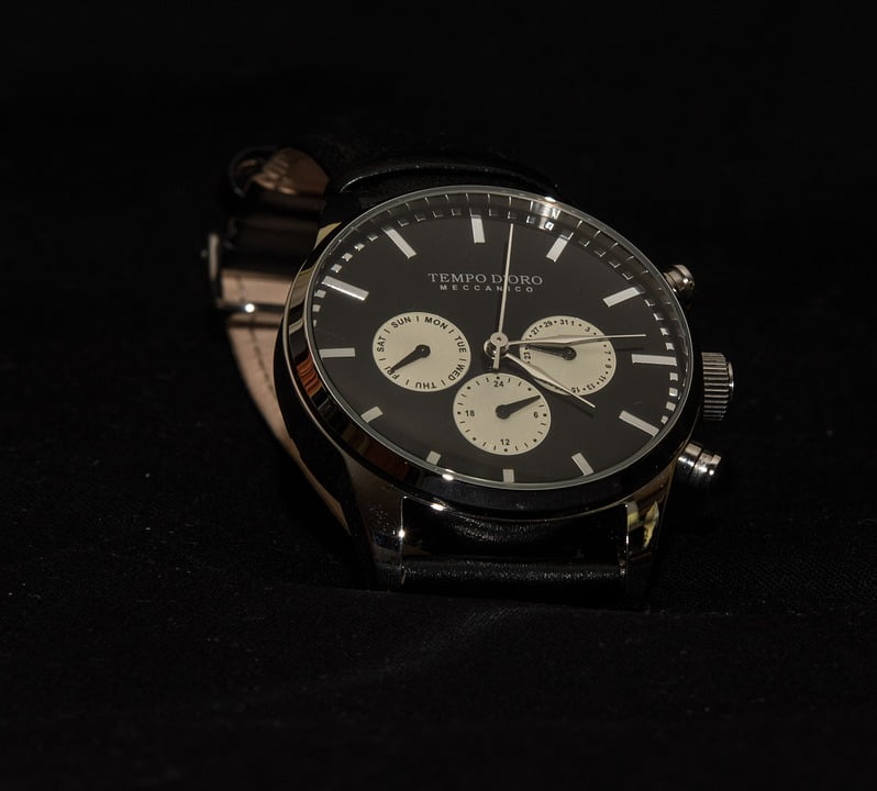 Entdecke die perfekte große Armbanduhr für Herren