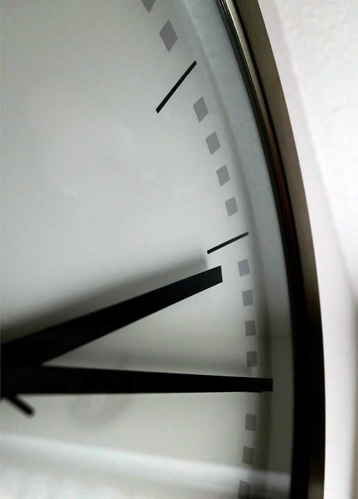Eine elegante Armbanduhr mit mechanischem Handaufzug für Damen - Entdecken Sie die Vielfalt!
