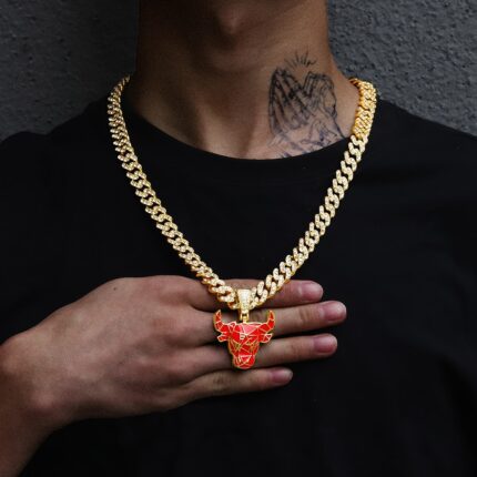 hip-hop trendy personality pendant fashion retro micro-inlaid zircon bull head pendant necklace with 10MM Cuban chain
