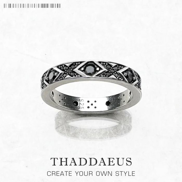 kf-S0709c806d75b4d749cad495be2fb6fda5.webp Ring Silberfarbene Legierung Schwarz Ornamentstruktur 4 mm Damen Herren – Bild 1