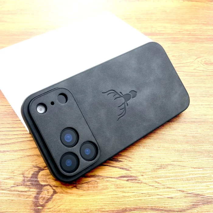 Premium Schutzhülle für iPhone 17 16 15 14 13 12 Pro Max Lederoptik Hirsch Motiv – Bild 6